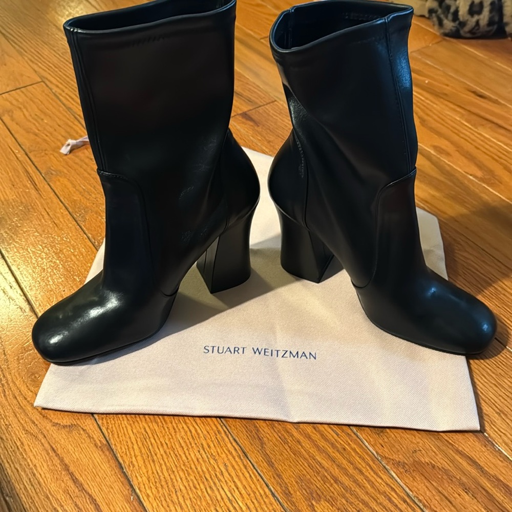 NWT Stuart Weitzman Curveblock High Heel Booties Black - 7.5